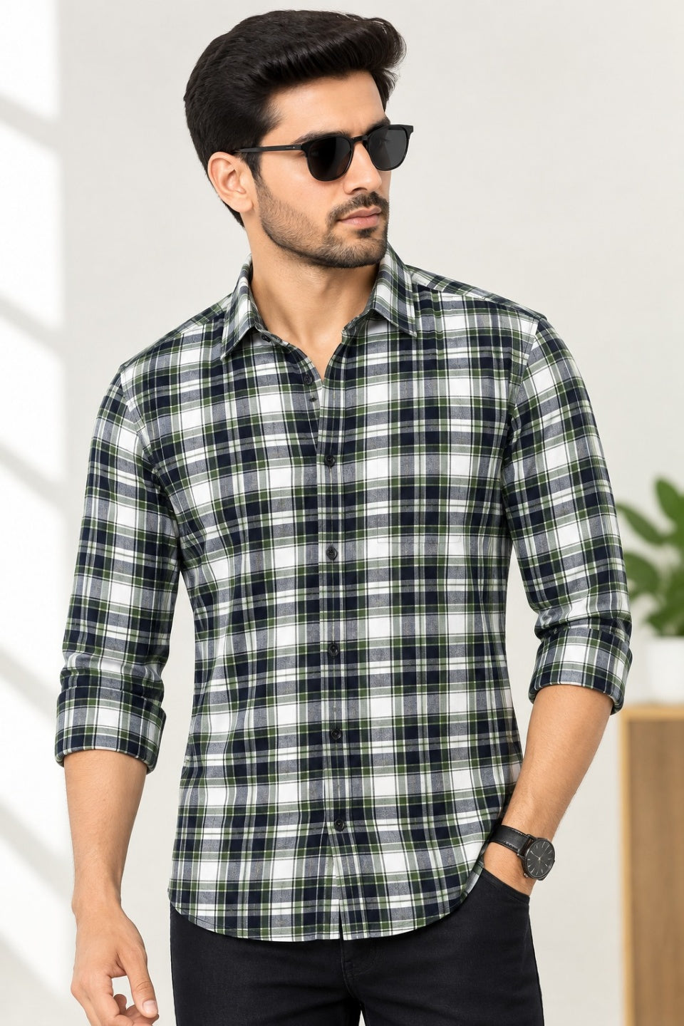 Men Relaxed Checked Casual Shirt