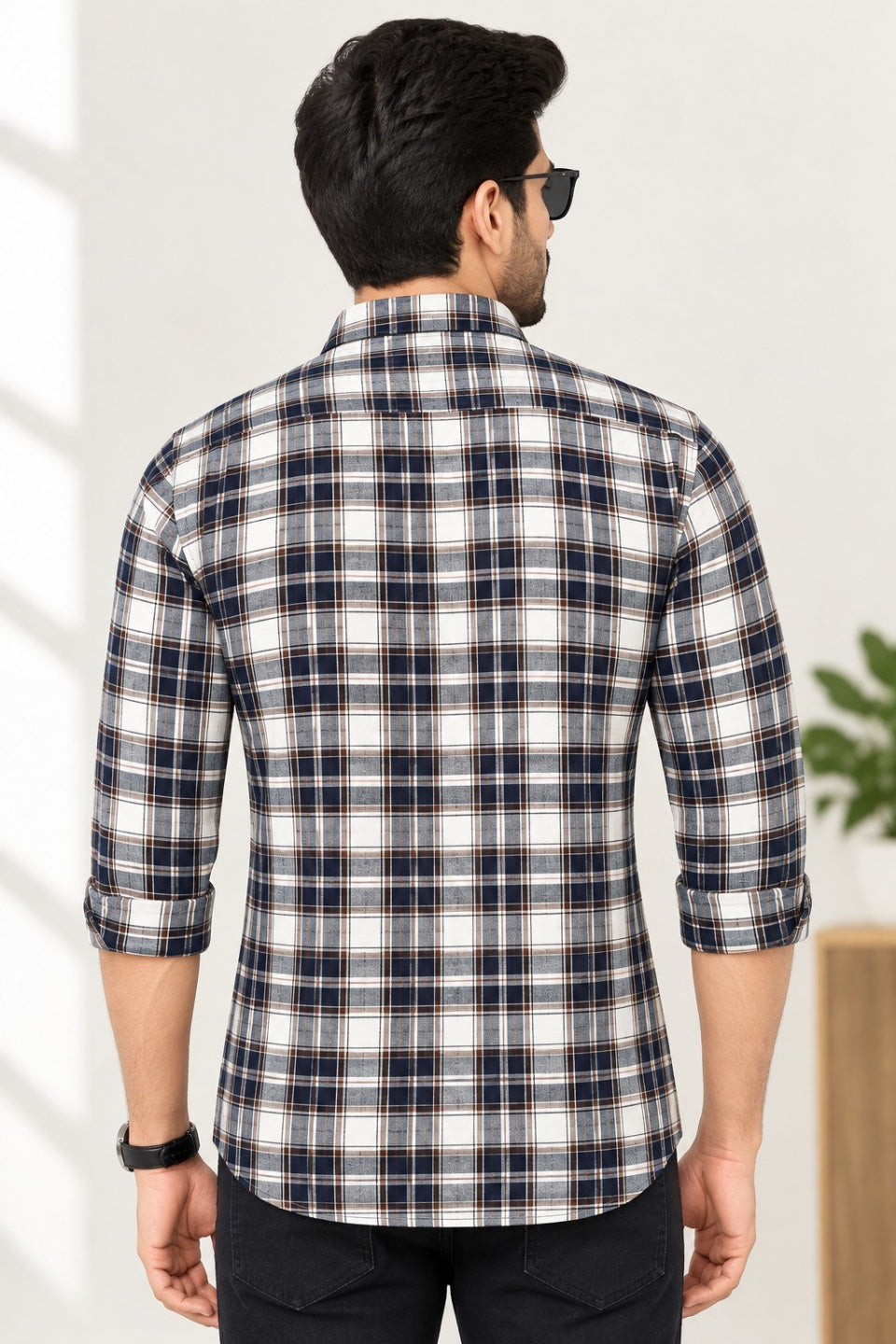 Men Relaxed Checked Casual Shirt