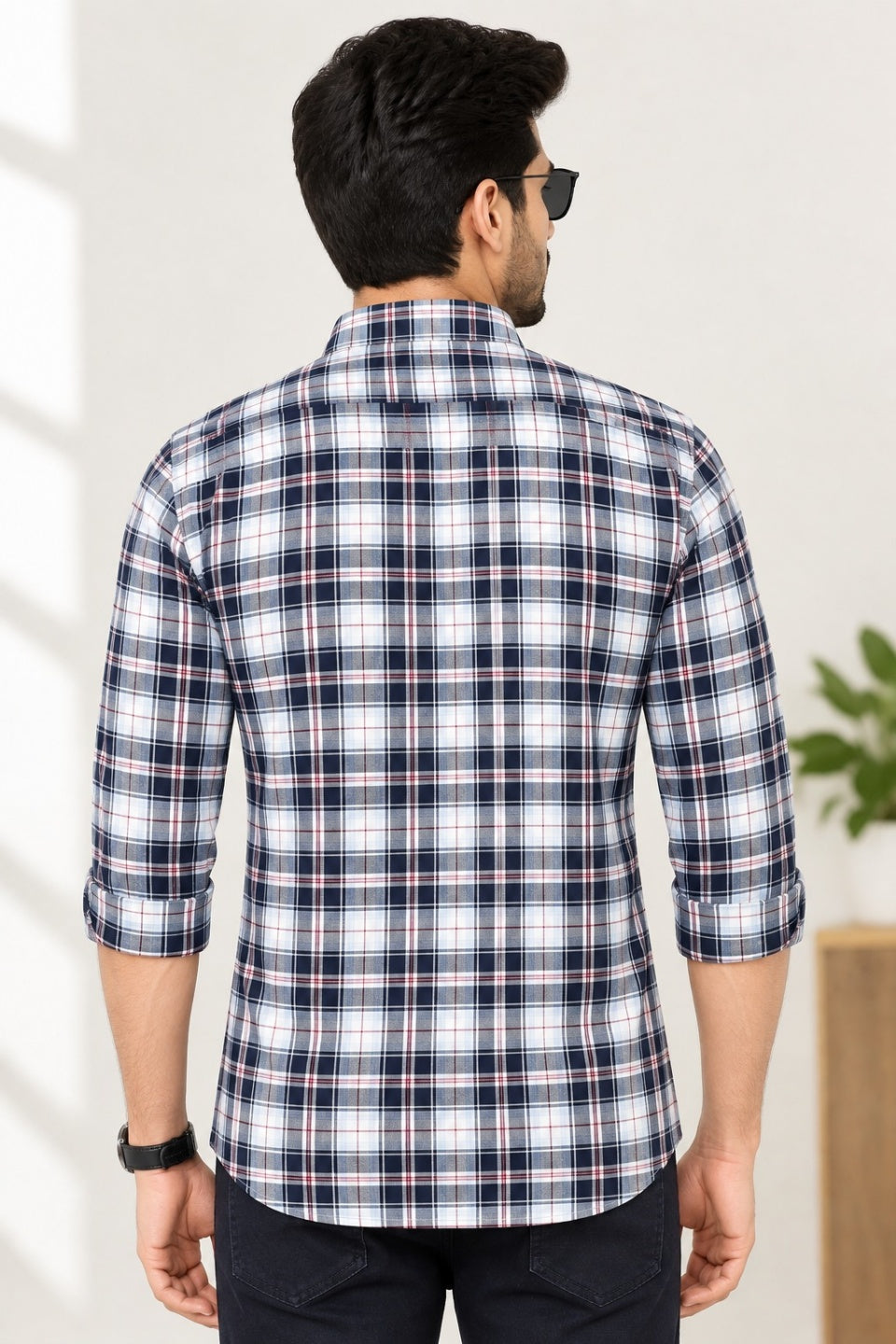 Men Relaxed Checked Casual Shirt