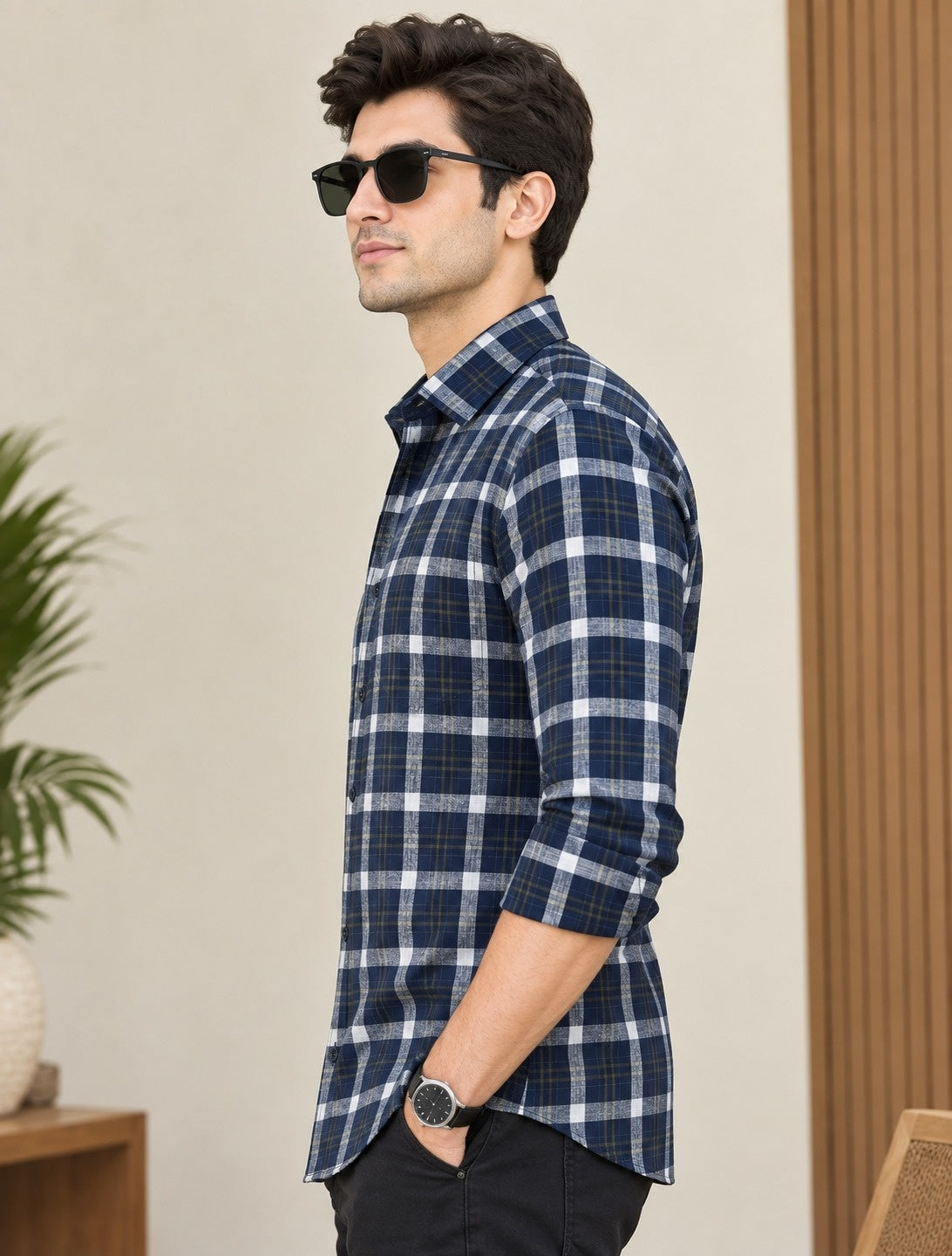 Men Relaxed Checked Casual Shirt